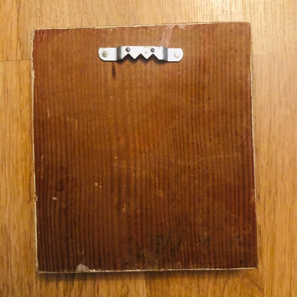 ๐ SALE 4/$20 Vintage woman & child wood plaque - Picture 5 of 5